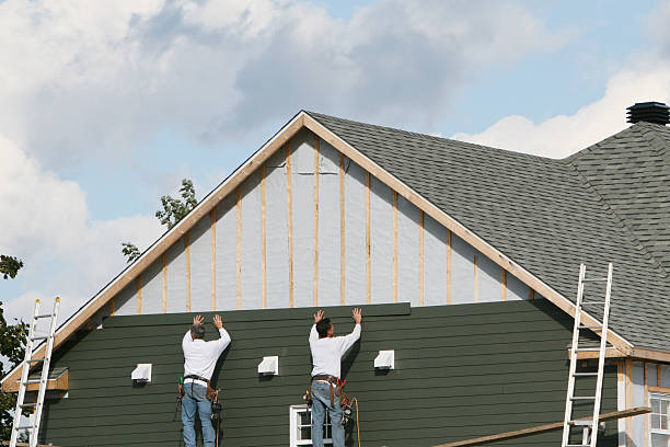 Professional Wood Siding technician working in Northfield, IL